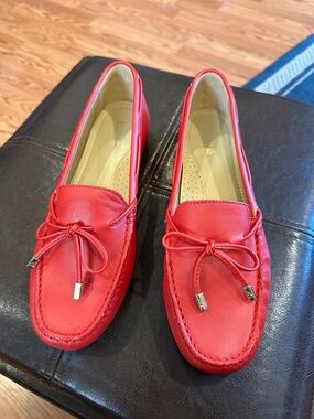 Michael Kors leather loafer. Red. 9.5M. Never worn.